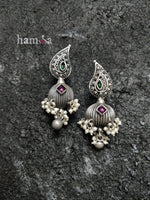 Load image into Gallery viewer, Paisley pearl cluster earrings-Hamsa-Hamsa

